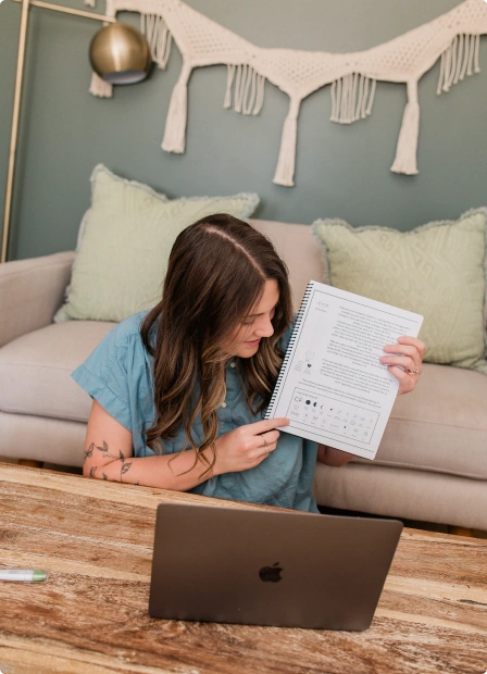 morgan teaching women about fertility tracking